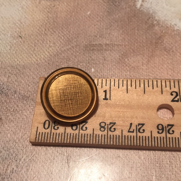 Blazer Buttons - Picture 6 of 8